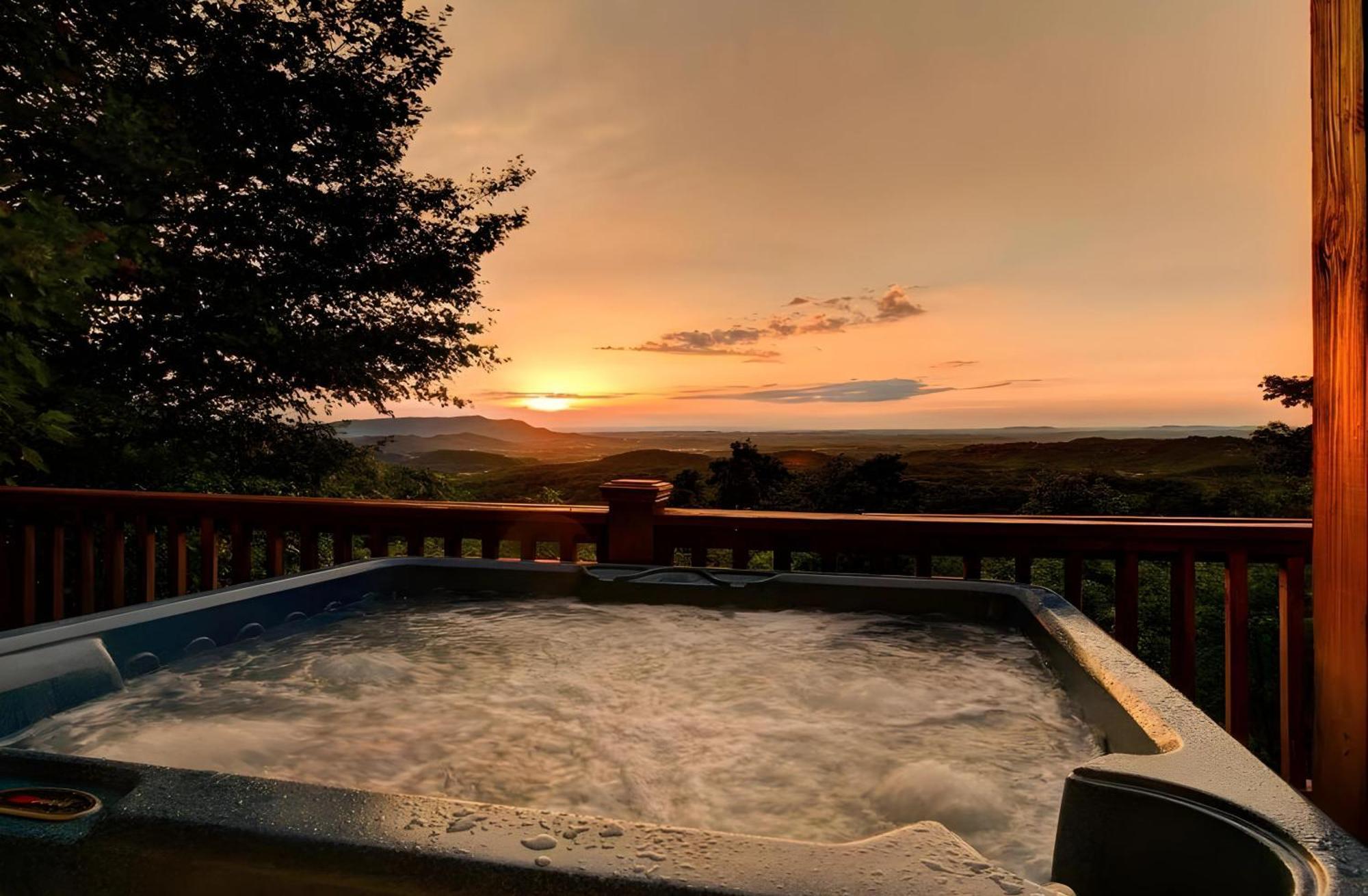 Incredible Views Hot Tub Close To Everything Sevierville Exterior photo